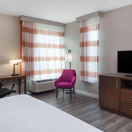 La Quinta By Wyndham Greensboro Airport High Point Exterior photo