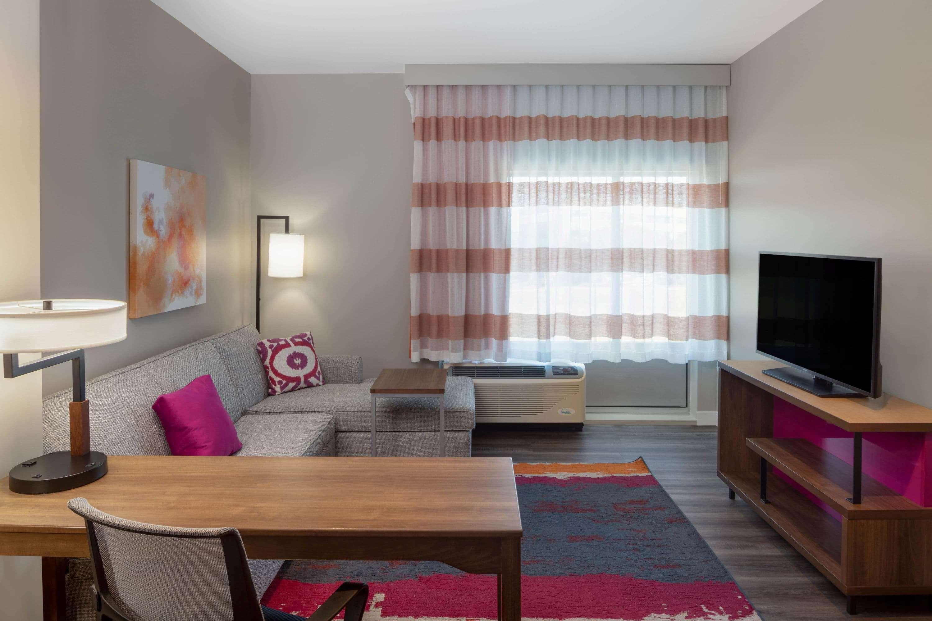 La Quinta By Wyndham Greensboro Airport High Point Exterior photo