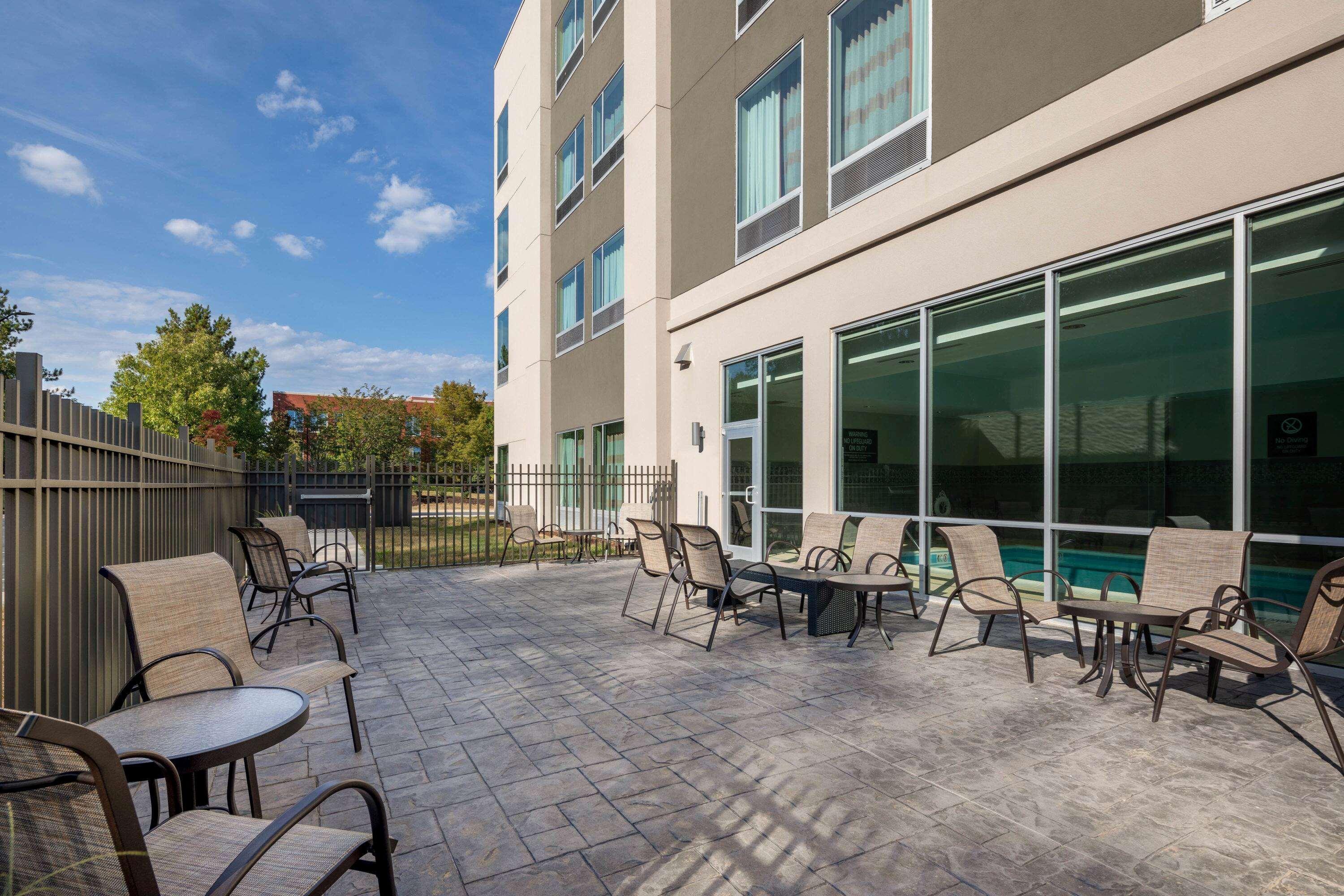 La Quinta By Wyndham Greensboro Airport High Point Exterior photo